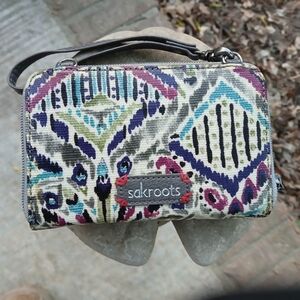 Sakroots Multicolor Wallet/wristlet. Tribal Print. Vegan.